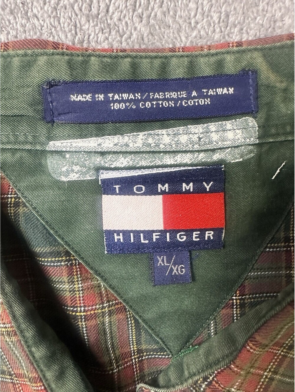 Vintage Tommy Hilfiger Shirt Mens XL Green Red Plaid Crest 90s Button Up
